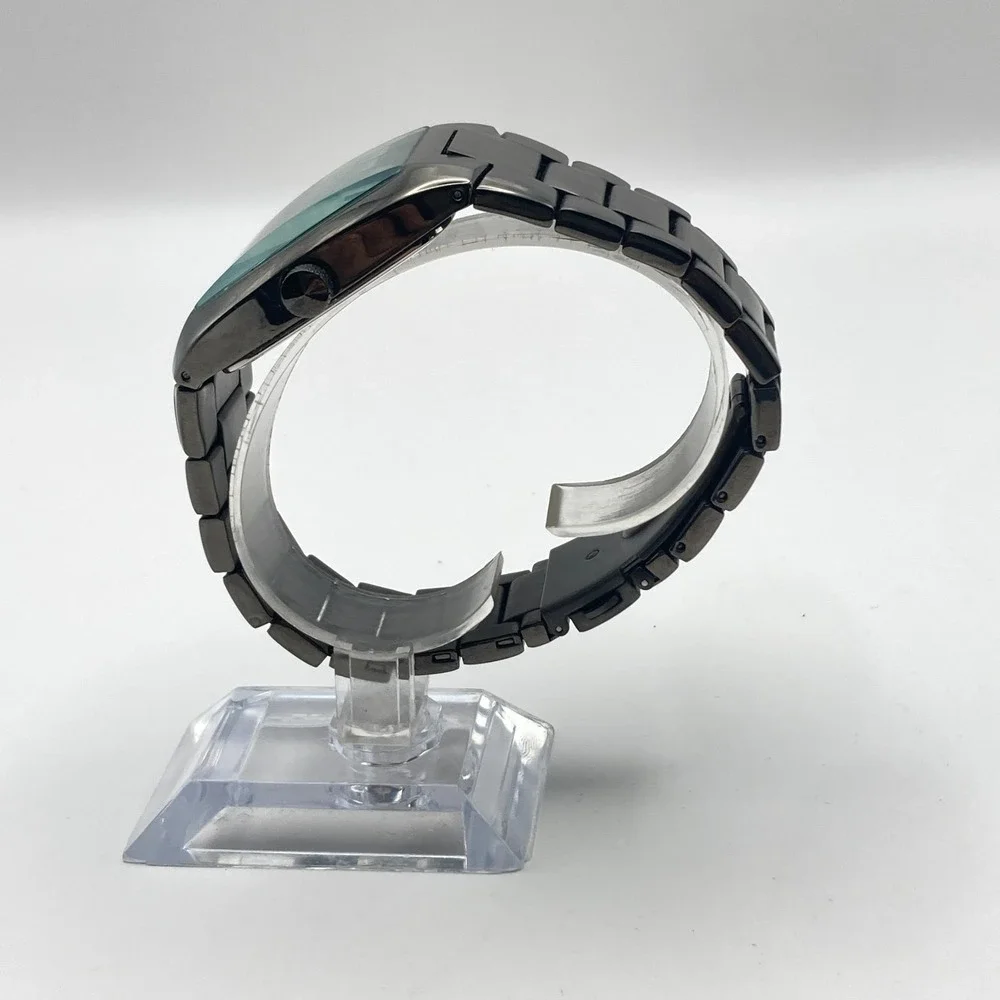 Armitron Mens Watch 39mm Gunmetal Grey Day Date Minimal 50M New Battery 7.75